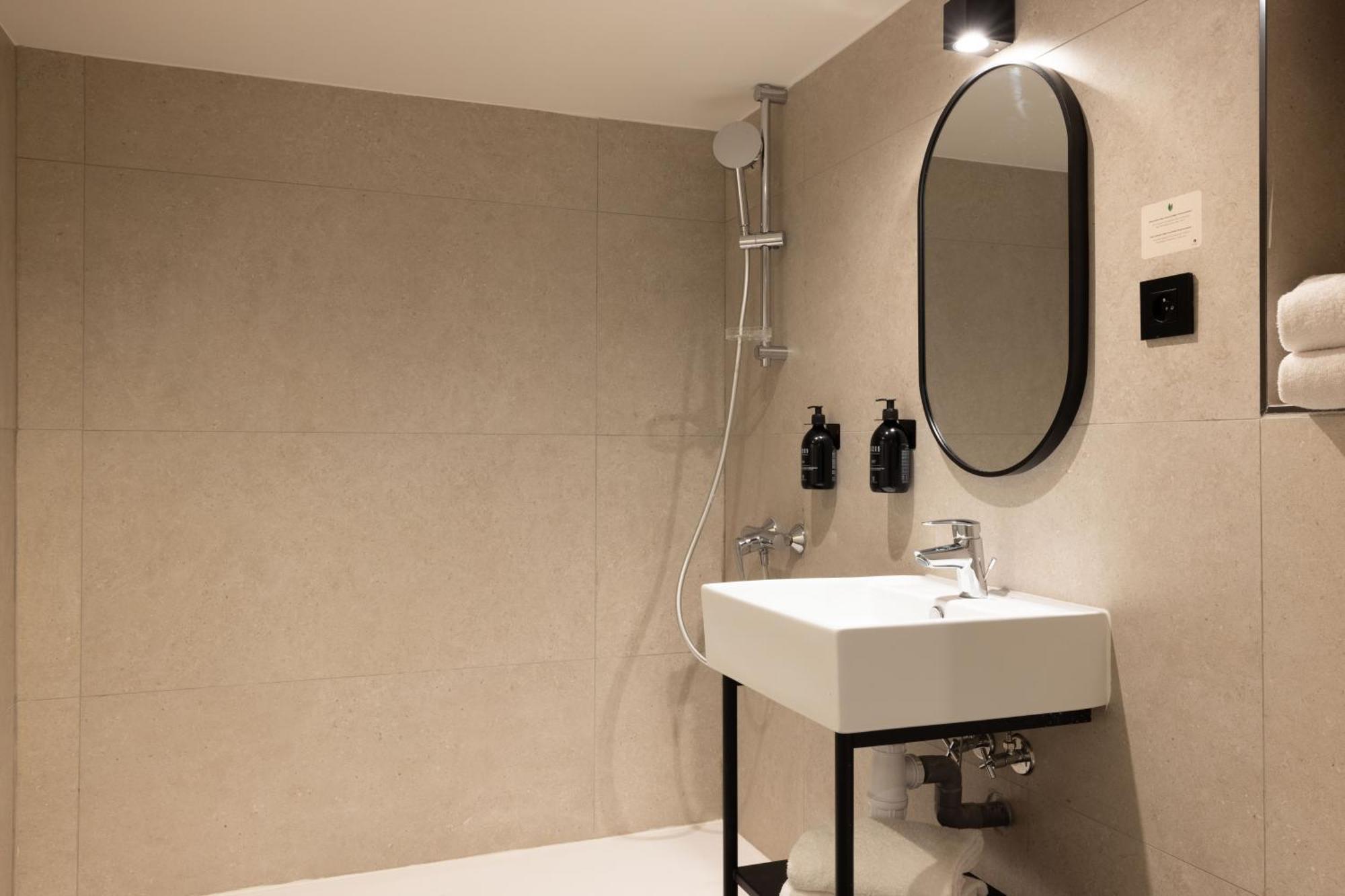 Korner Montmartre Hotel Paris Ngoại thất bức ảnh
