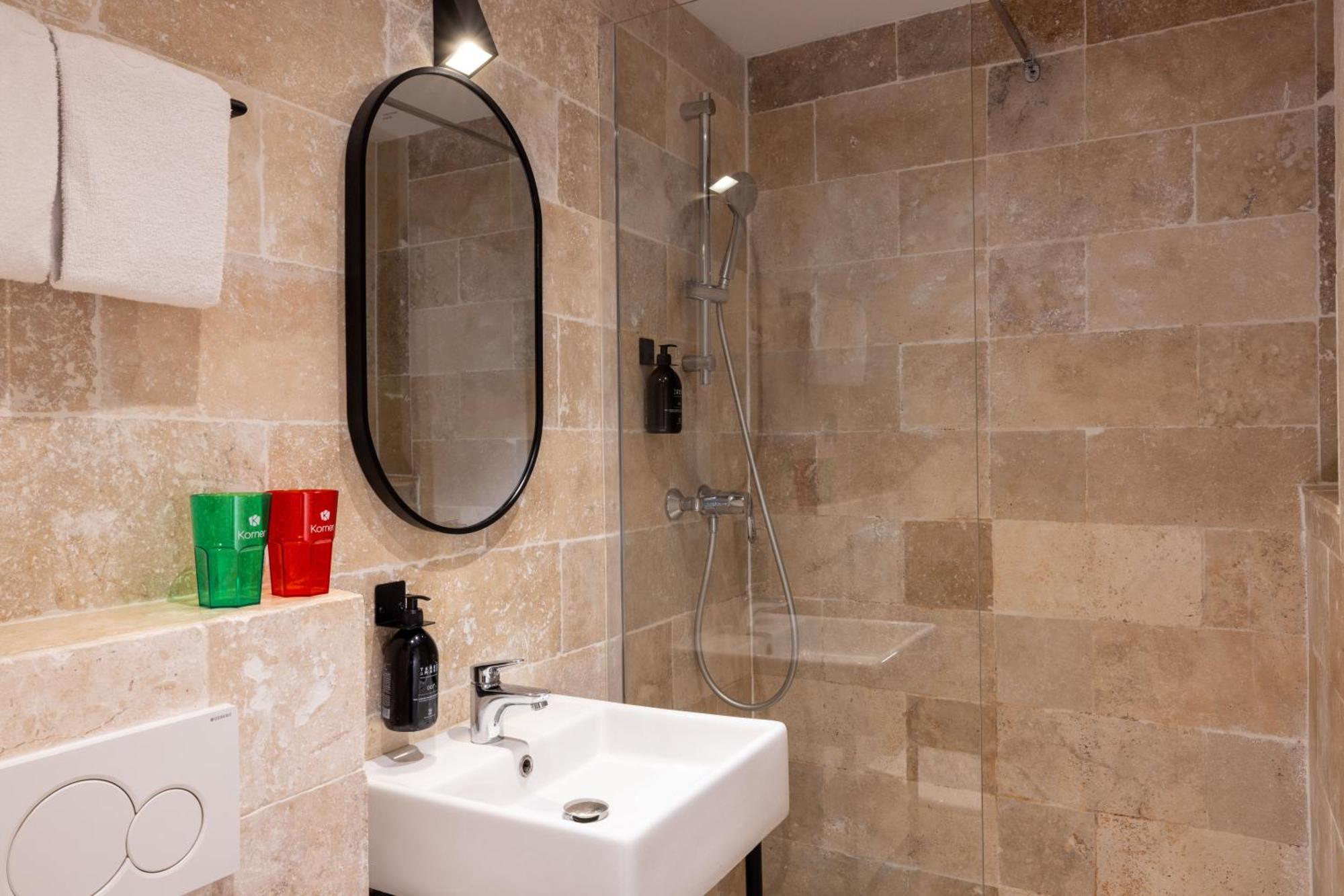 Korner Montmartre Hotel Paris Ngoại thất bức ảnh