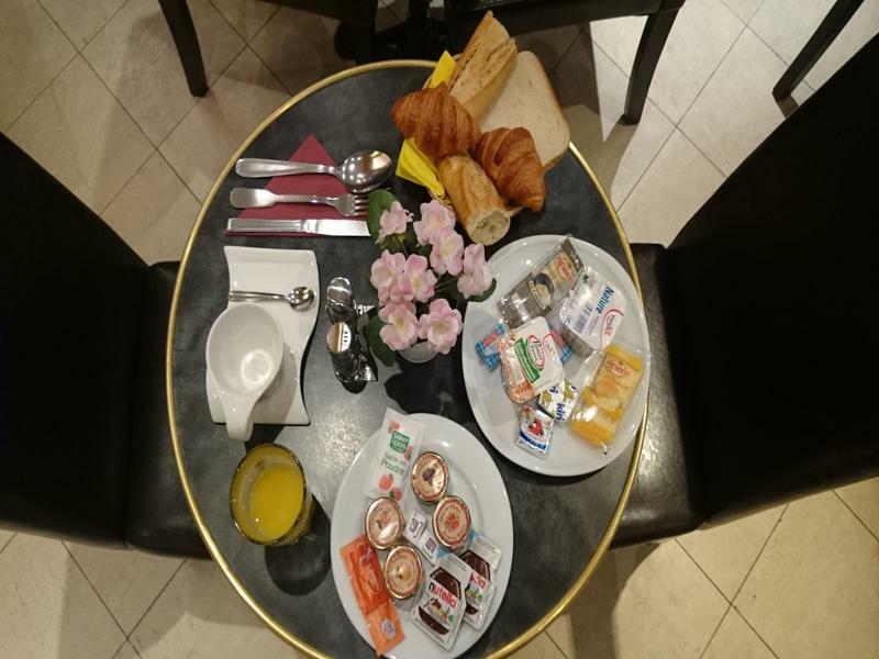 Korner Montmartre Hotel Paris Ngoại thất bức ảnh